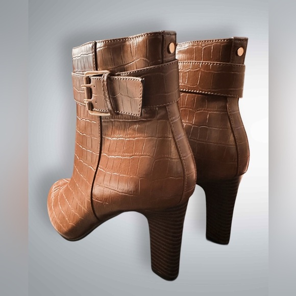 NEW Women’s City Chic Tory Faux Croc Ankle Boot Color Brown Size EU 41 / US 10.5 - Picture 3 of 10